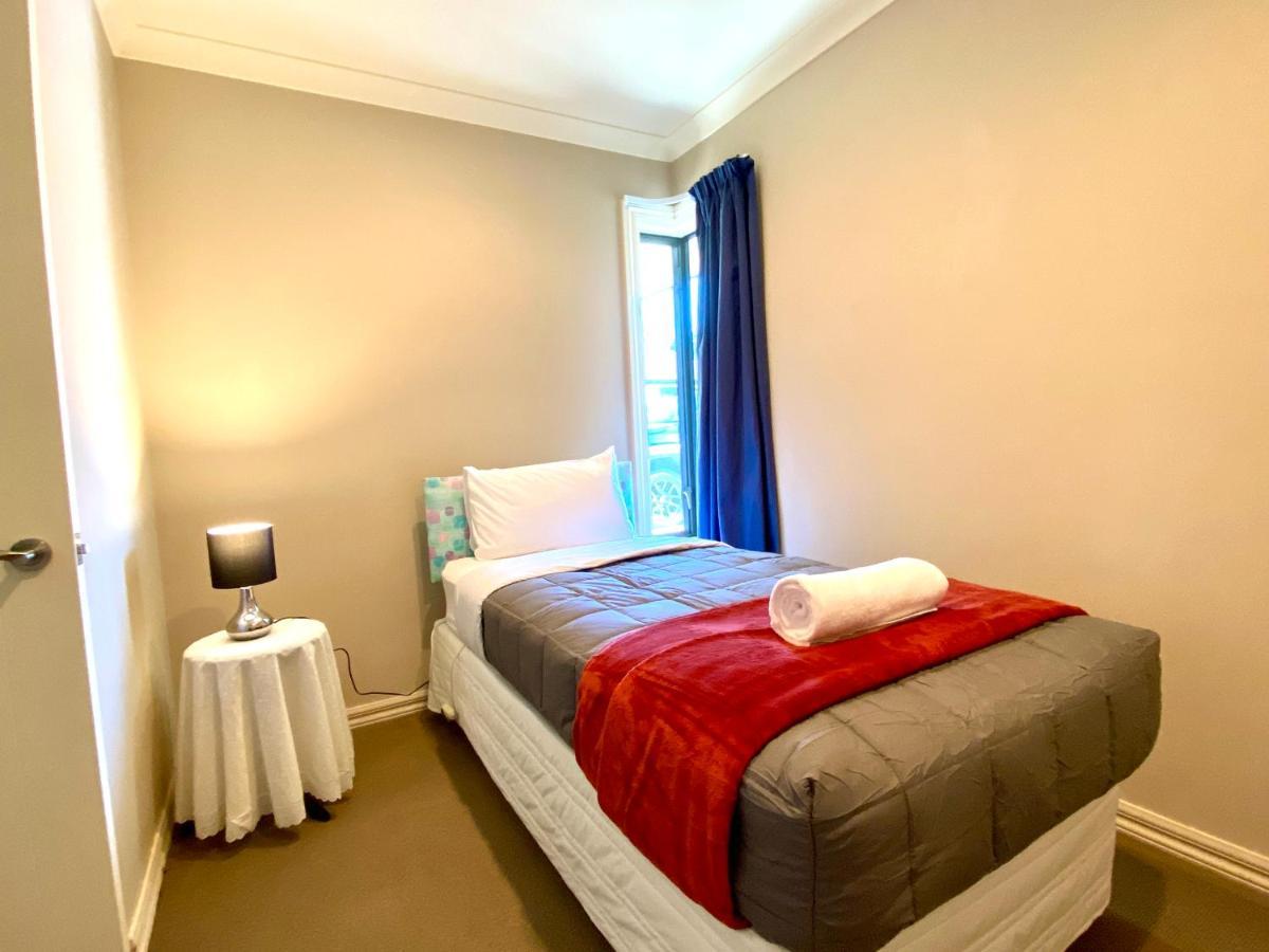 Rhoboro Retreat Villa Twizel Bagian luar foto