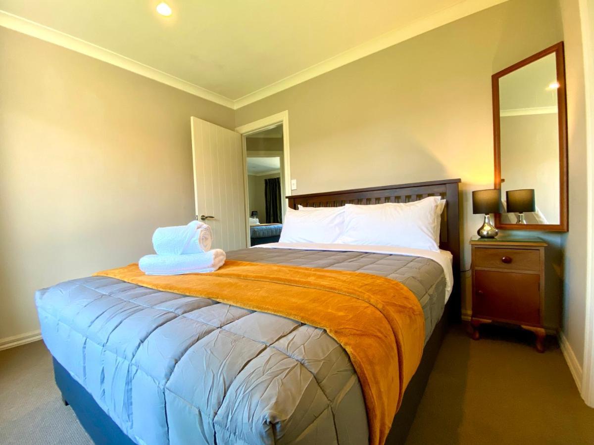 Rhoboro Retreat Villa Twizel Bagian luar foto